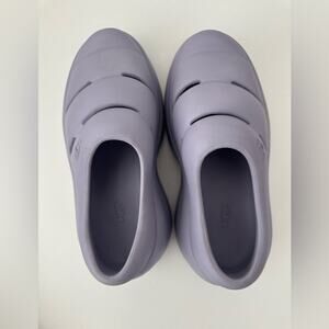 UGG Sport Yeah Clog Lavender Purple Foam
Sandals